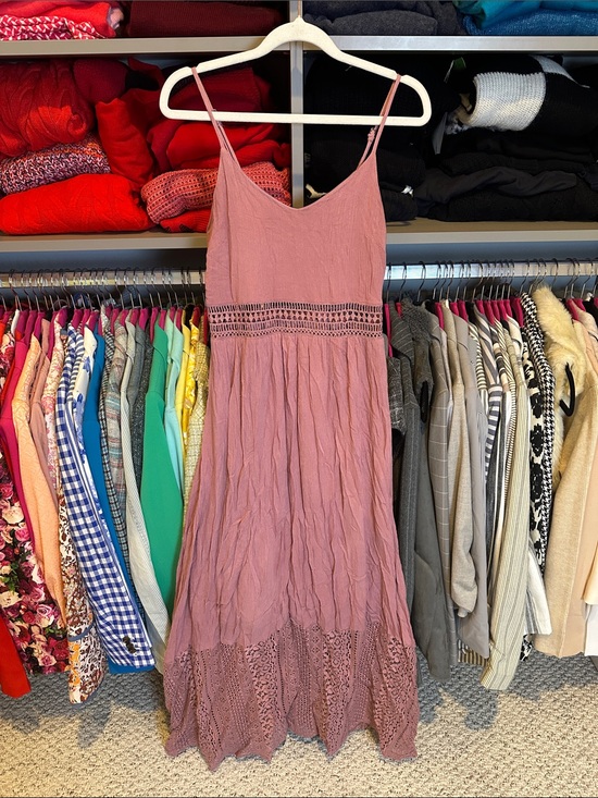 Altar'd State Dresses & Skirts - Altar’d State pink adjustable strap lace hem/waist lined maxi dress size S